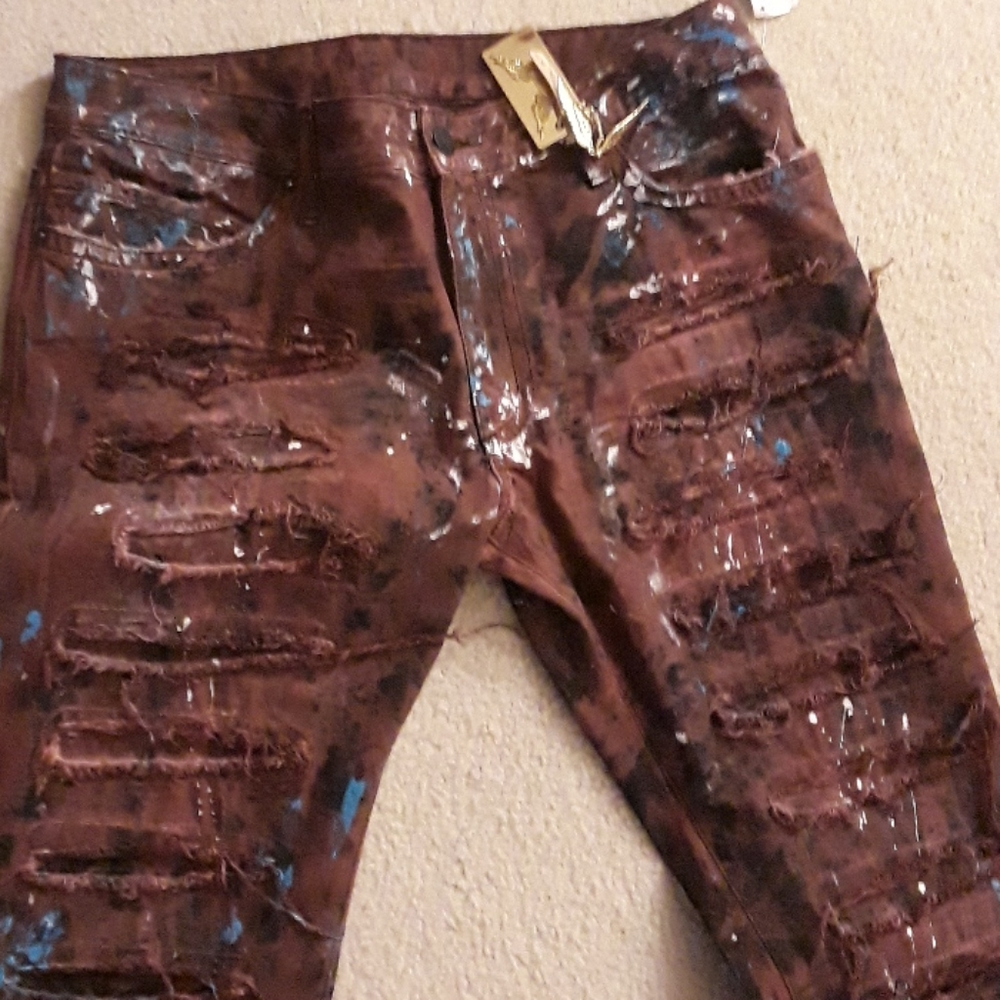 Robin's Jeans - Picture 2 of 4